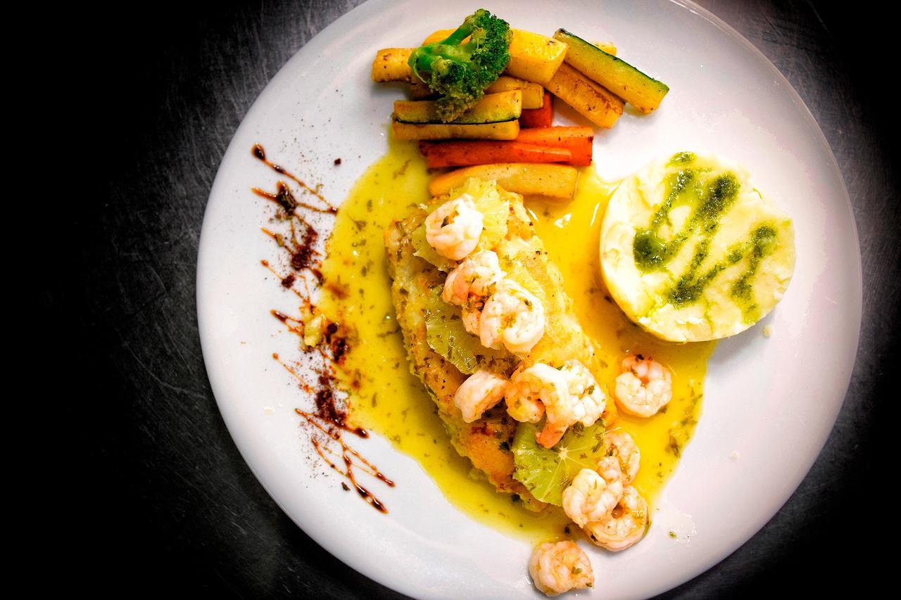 Hotel Boutique & Spa Jardines De La Alhambra (Adults Only) 佩雷拉 外观 照片